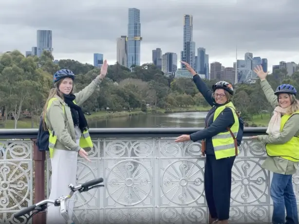 AU Melbourne by Bike City View Travel Essence