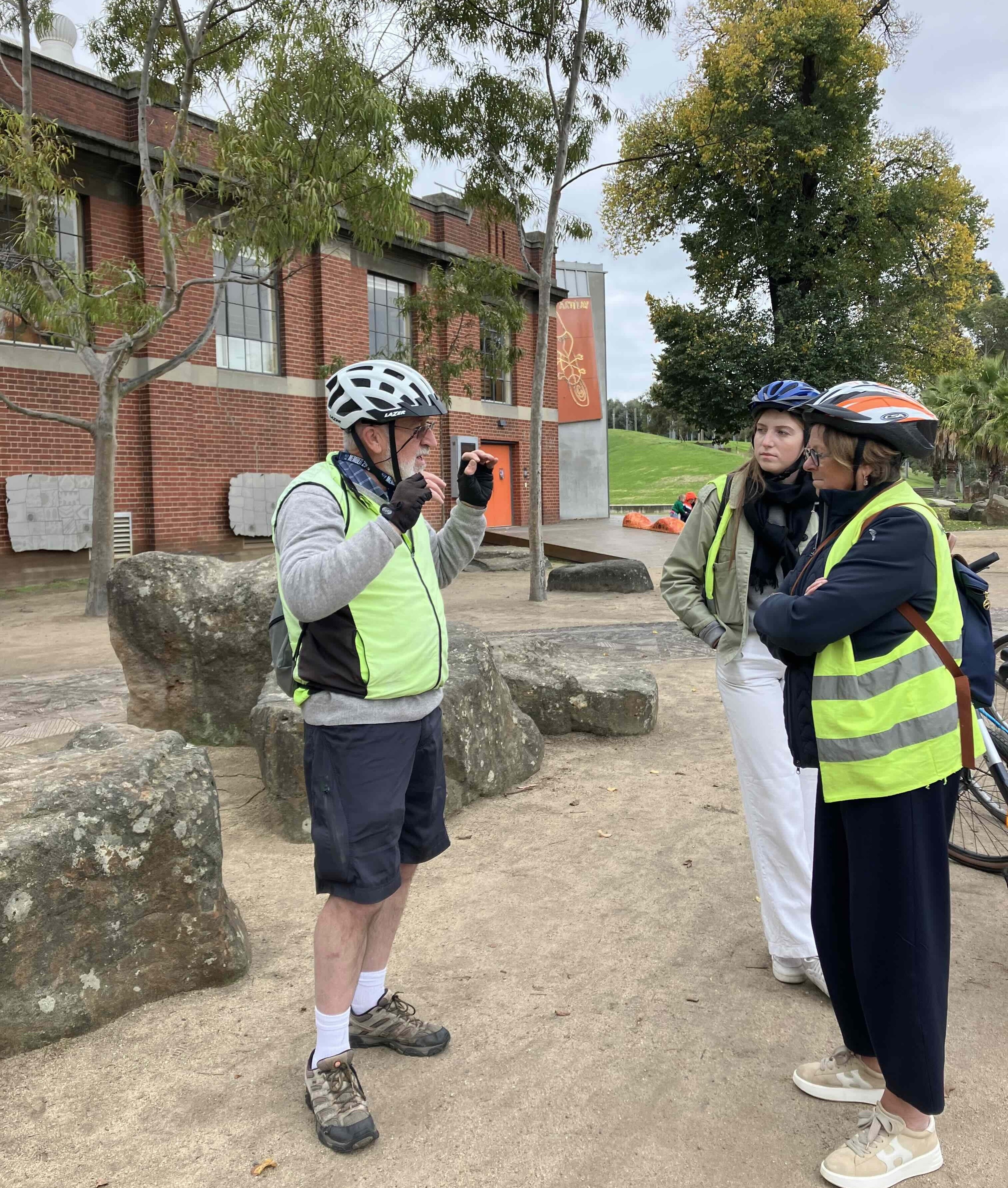 AU Melbourne by Bike Guide Geoff in Action Travel Essence
