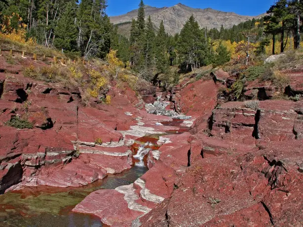 CA Alberta Waterton Lakes National Park red rocks
