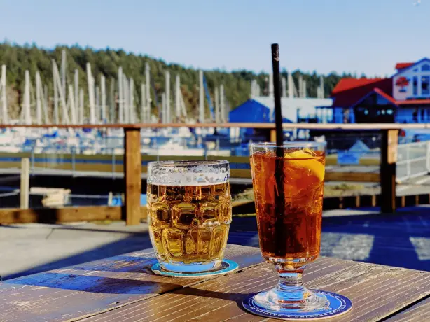 CA BC Vancouver Island Nanaimo boardwalk drinks mackenzie cooper unsplash
