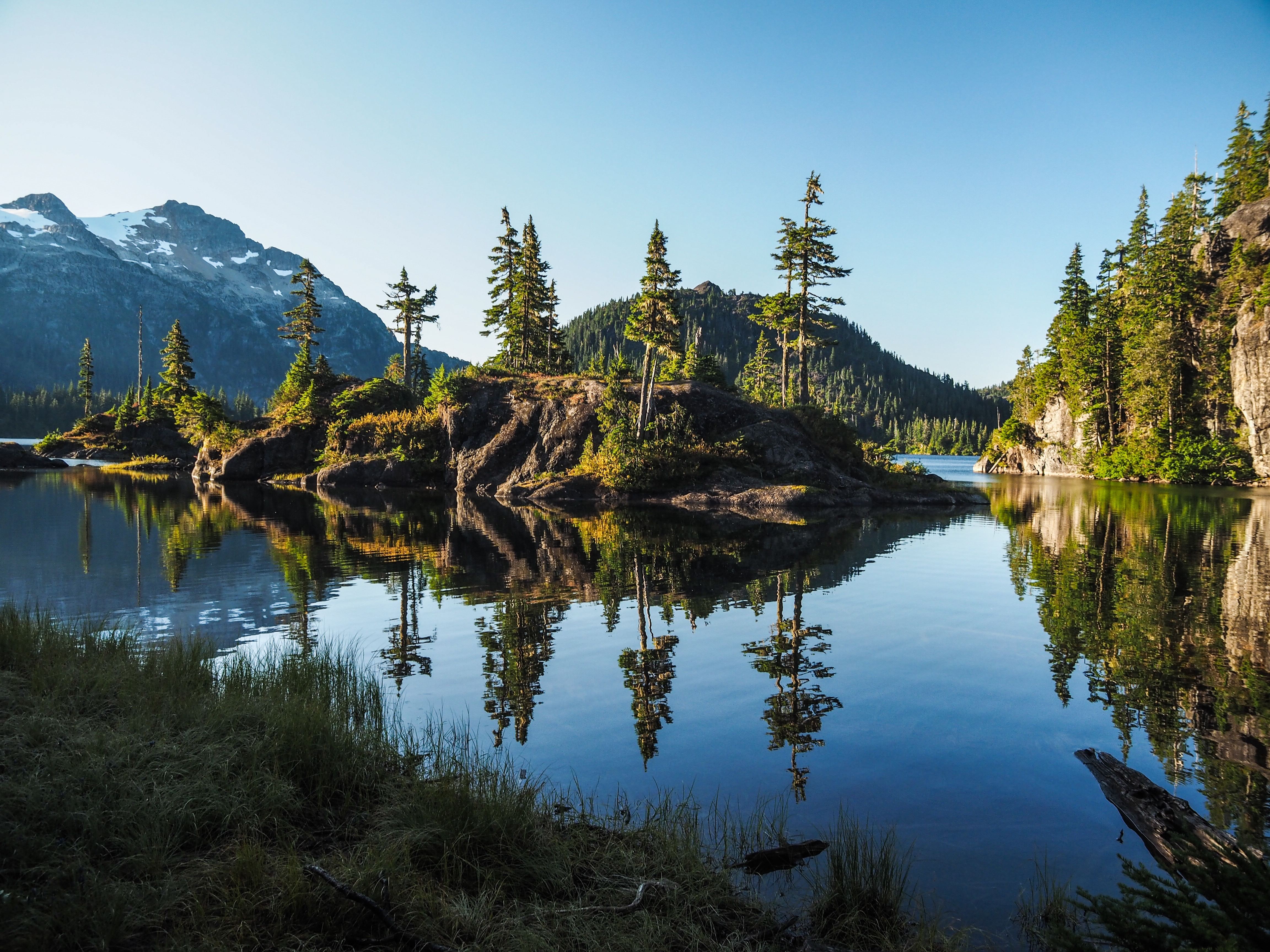 CA BC Vancouver Island Strathcona Provincial Park lesly derksen unsplash