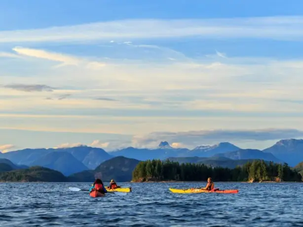 CAN 7092 quadra island kajaks