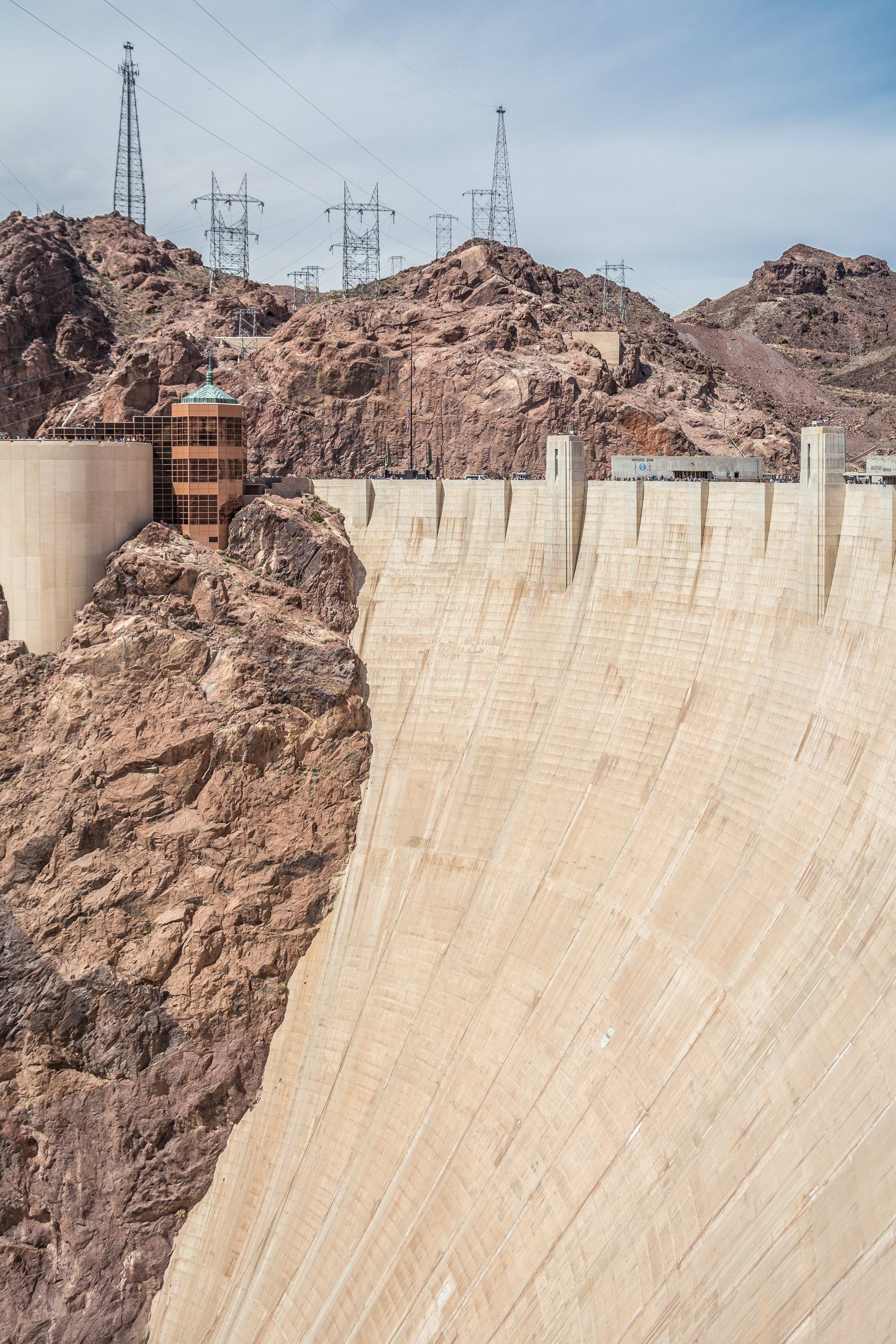 US Nevada Arizona Hoover Dam wall nikolay loubet unsplash