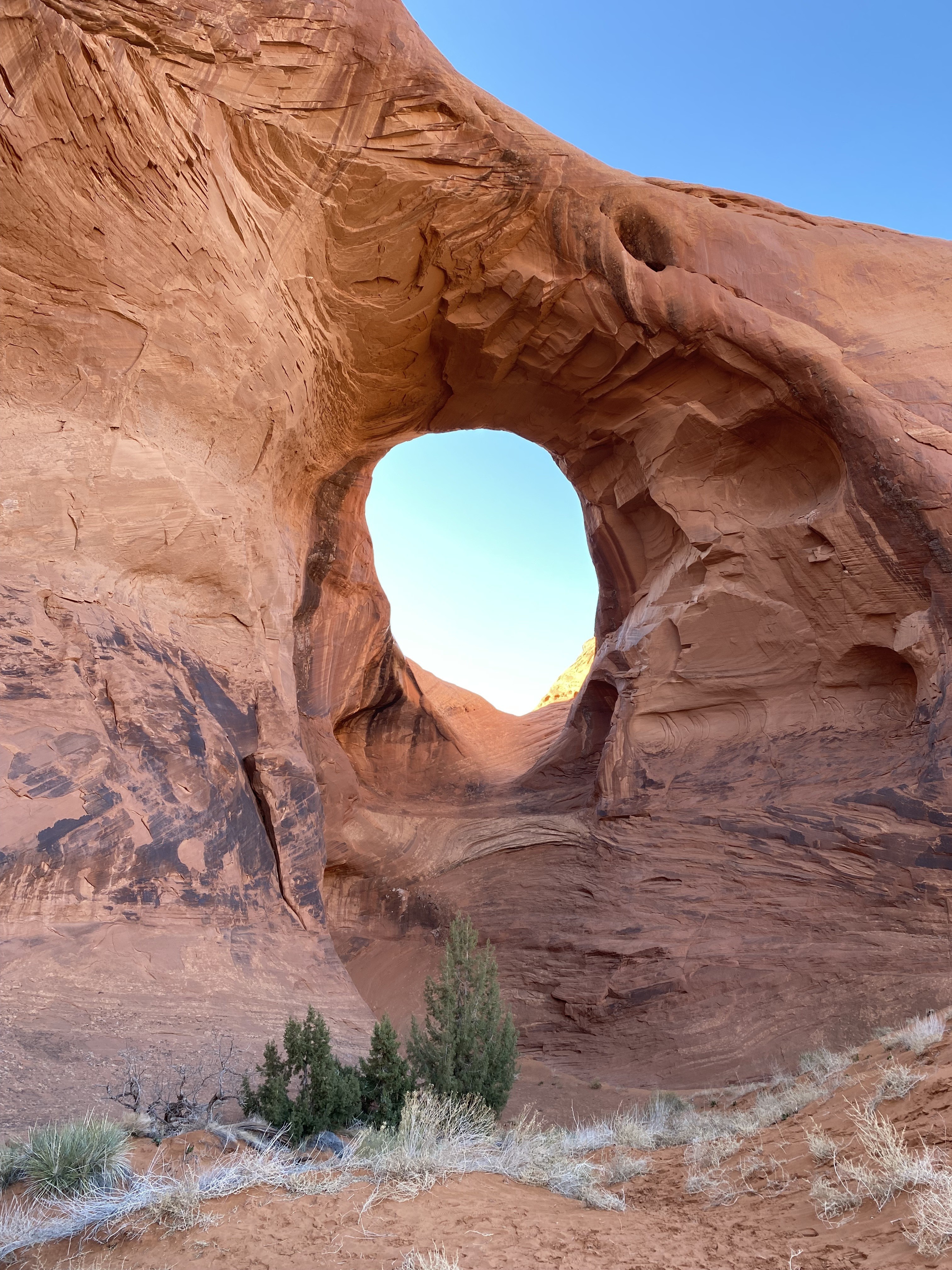 US Arizona Monument Valley rock window