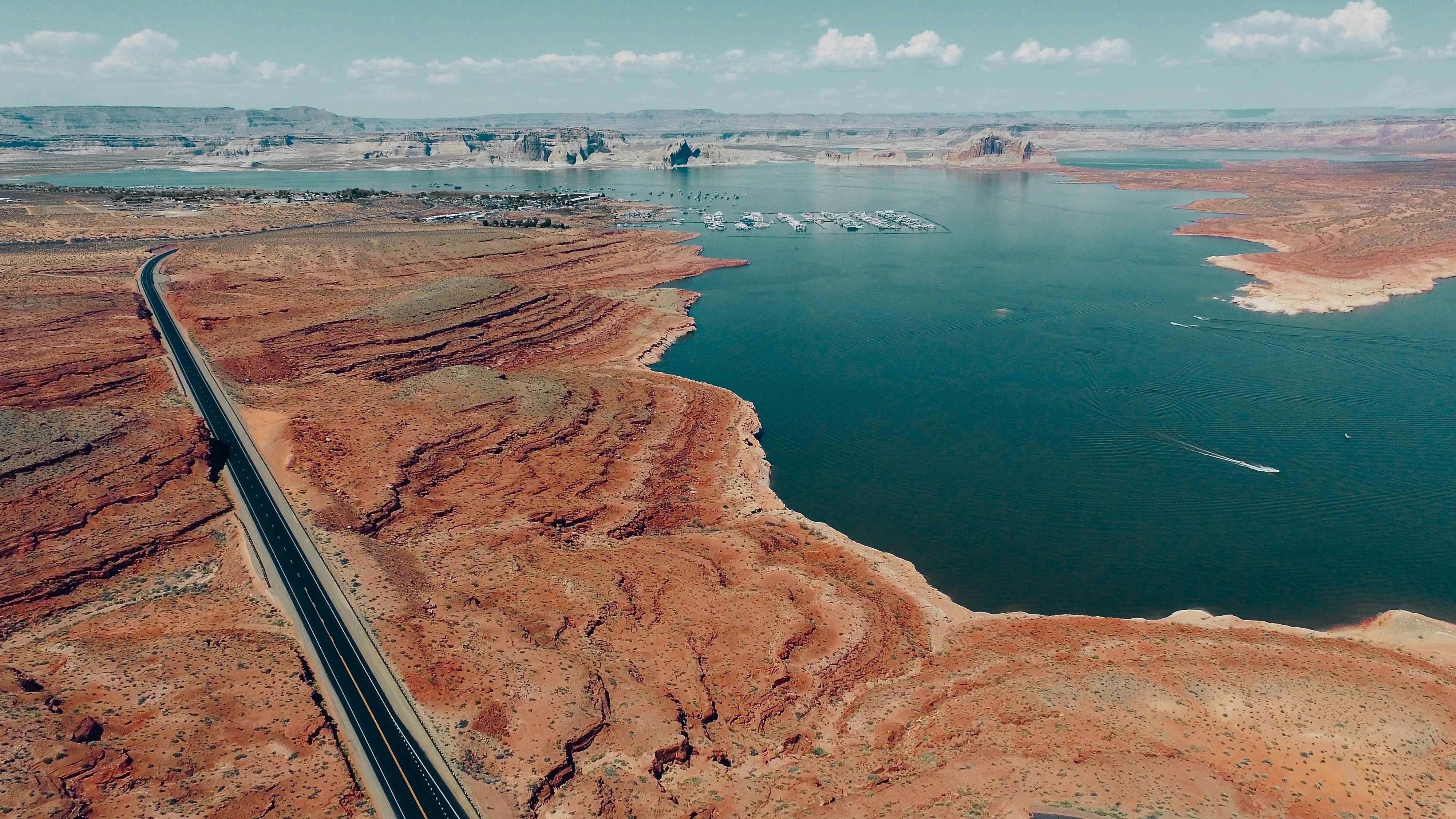 US Arizona Utah Lake Powell road aerial view olivier chatel unsplash