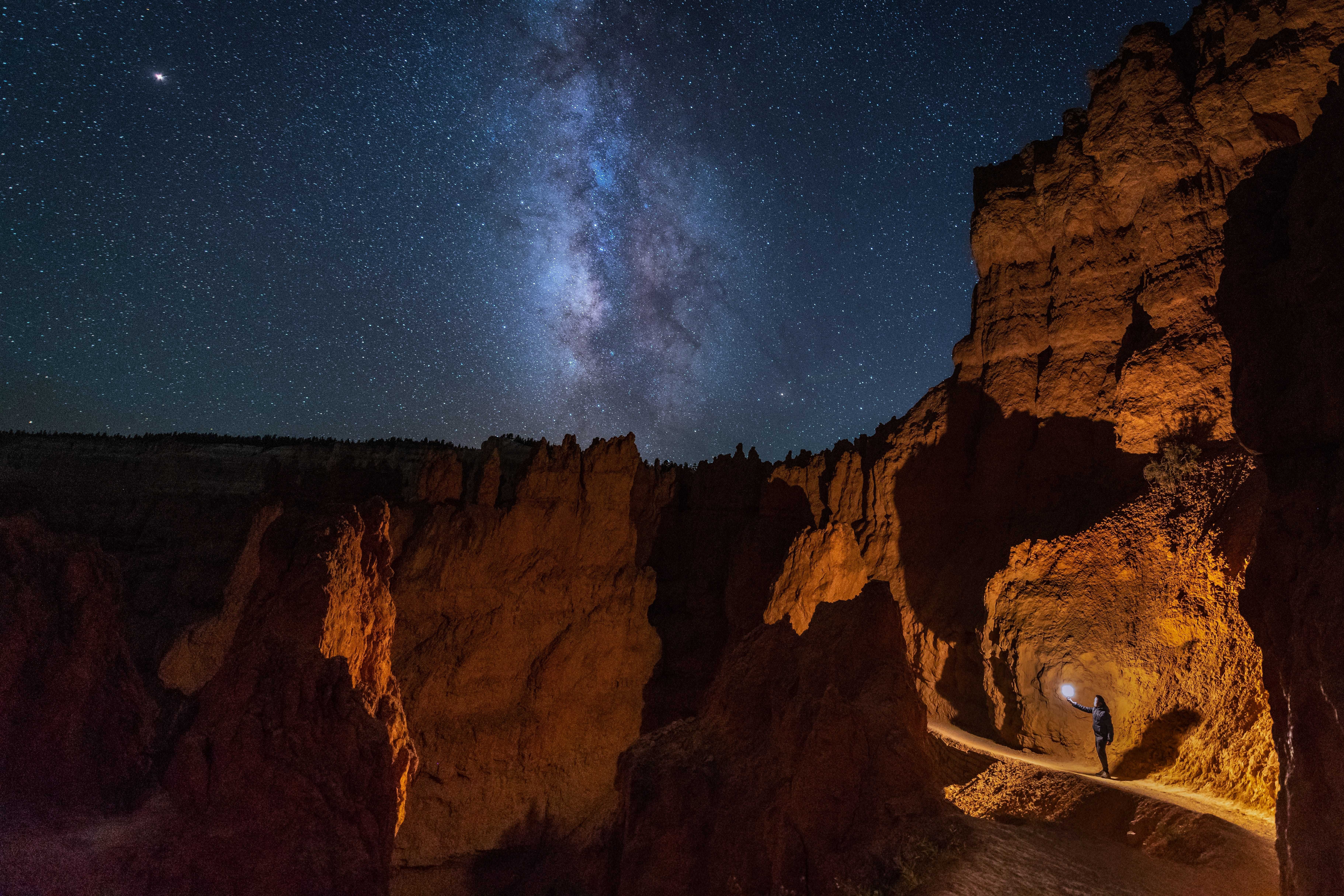 US Utah Bryce Canyon NP night sky stars ken cheung unsplash