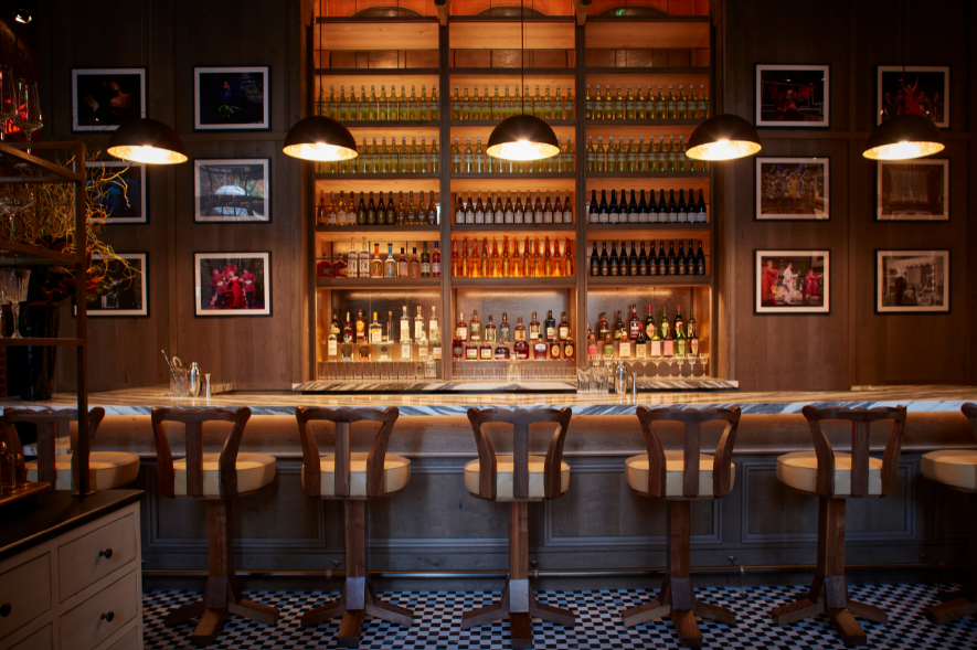 5990 USA New York historic hotel bar