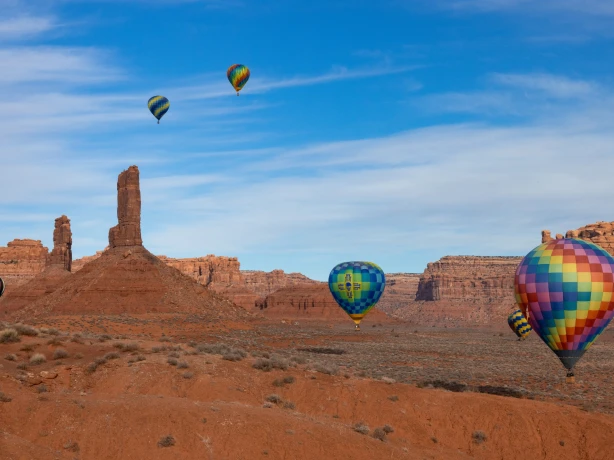 USA Utah Canyon Country Valley of the Gods Heißluftballon
