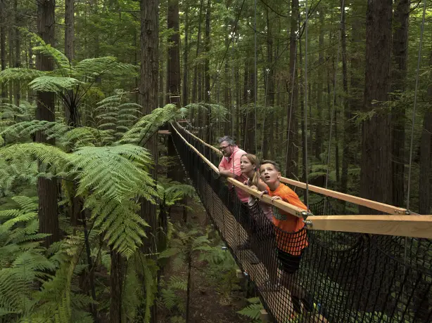 Familie in Rotorua, Neuseeland