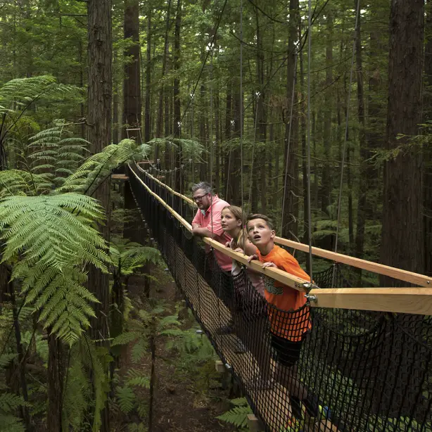 Familie in Rotorua, Neuseeland
