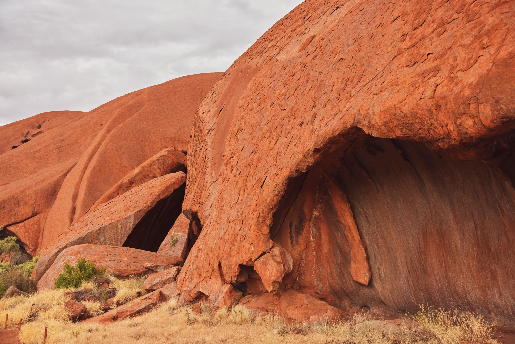 Felsen im Uluru Red Centre, Australien.