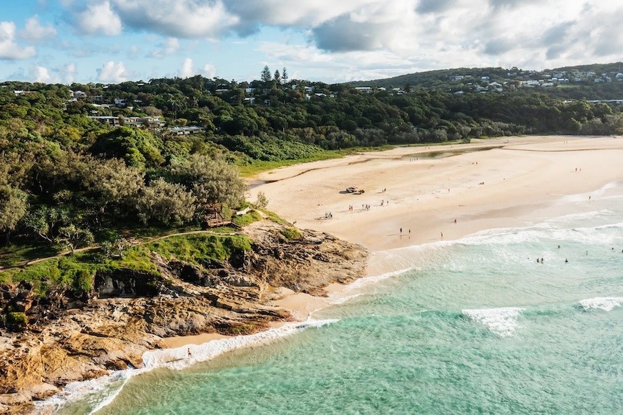 Aus qld redlands coast north stradbroke island minjerribah kiff and culture tour beach