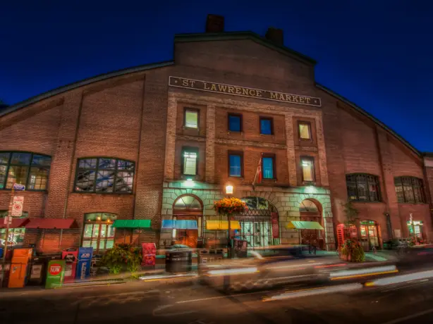 Can toronto food hall st lawrence market