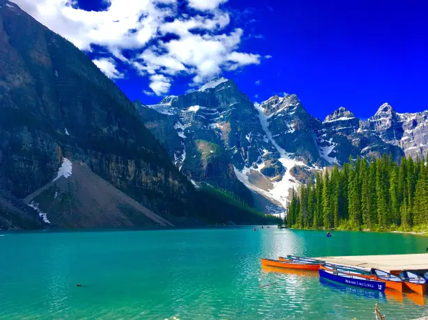 ca_ moraine lake_ view_mountain_canoe
