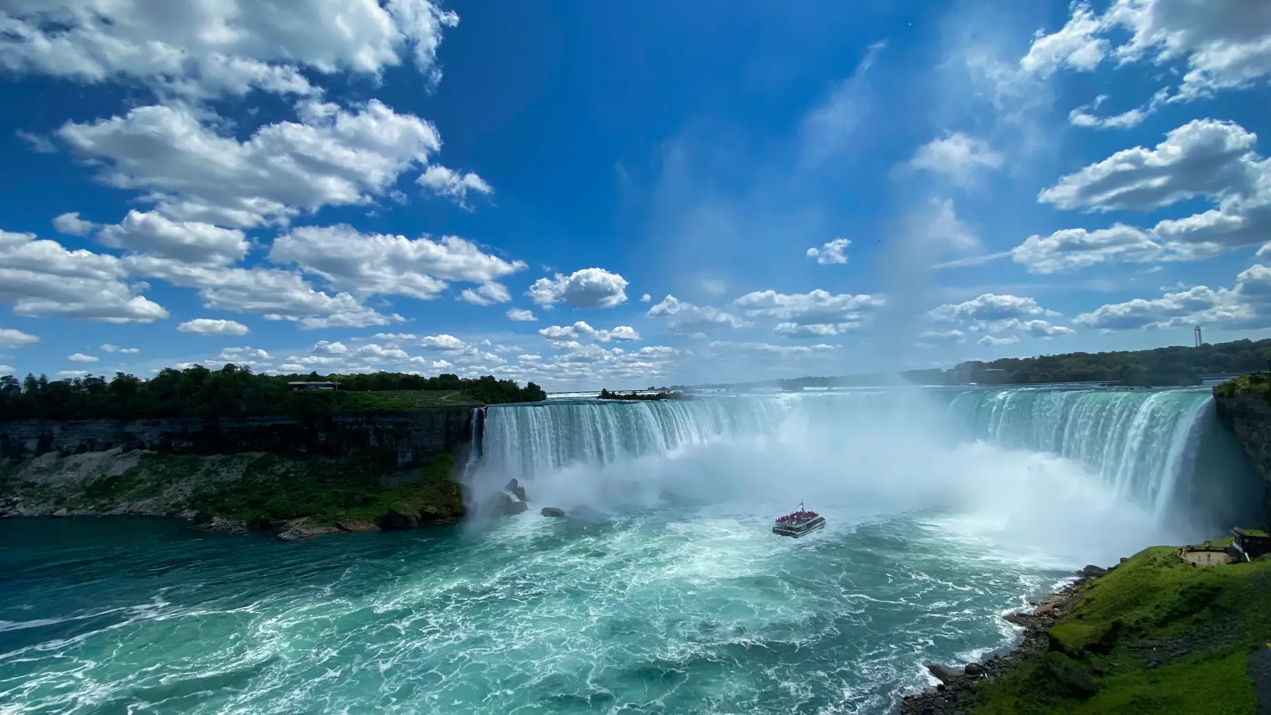 Canada niagara falls maid mist