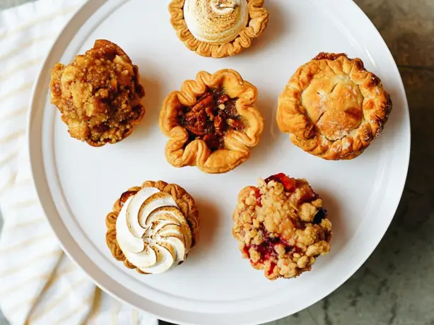 canada-food-butter-tart-pecan-dessert