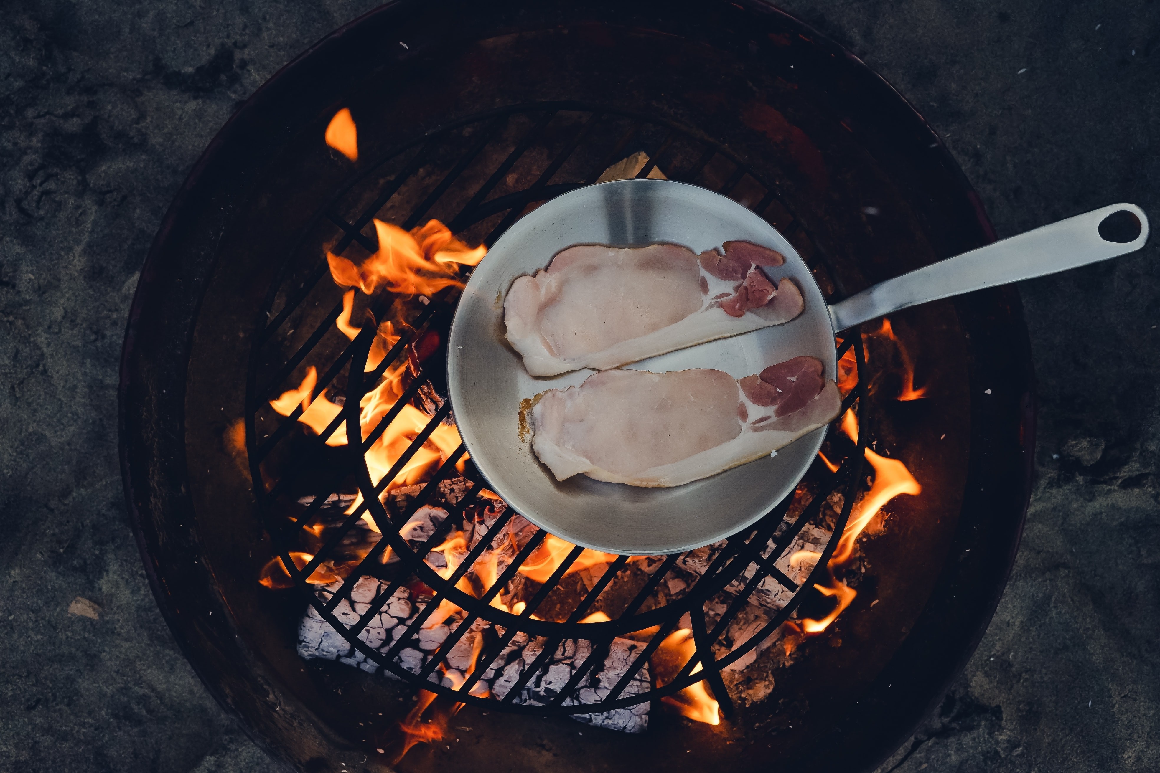 canada-food-fire-bacon-fry