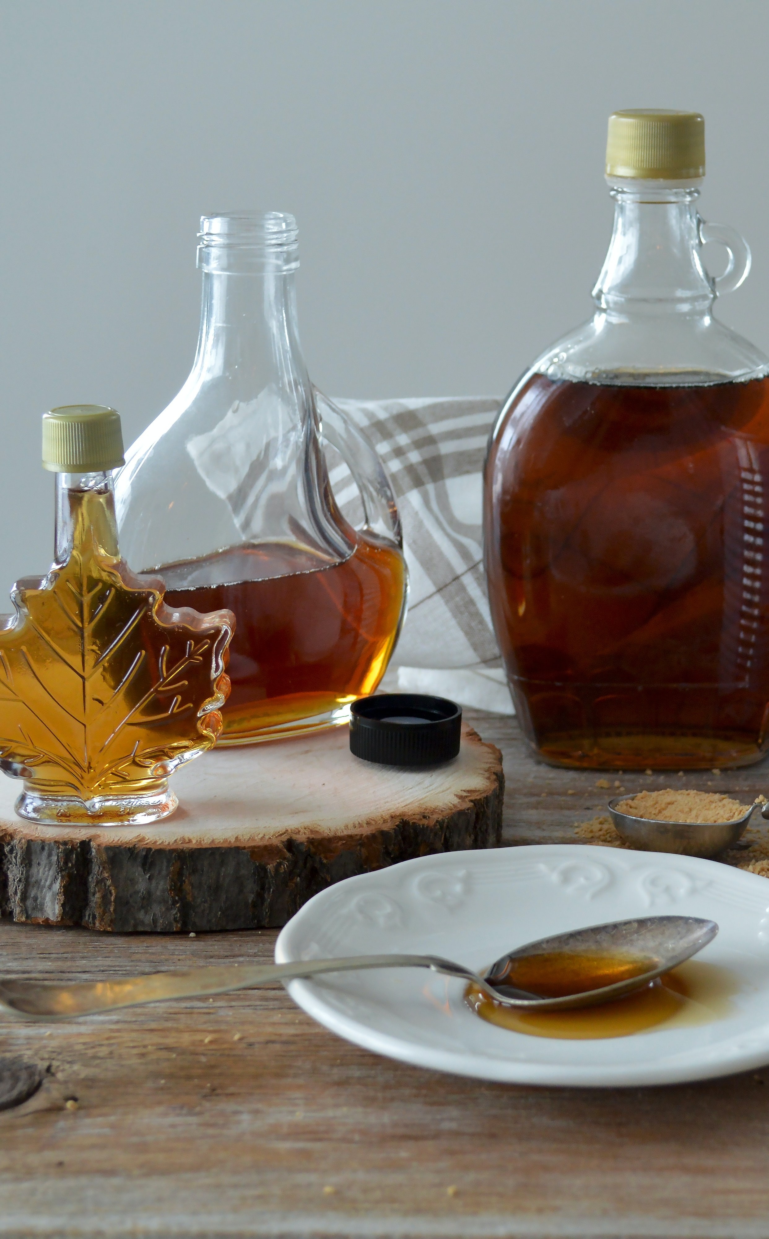 canada-food-maple-syrup-bottles
