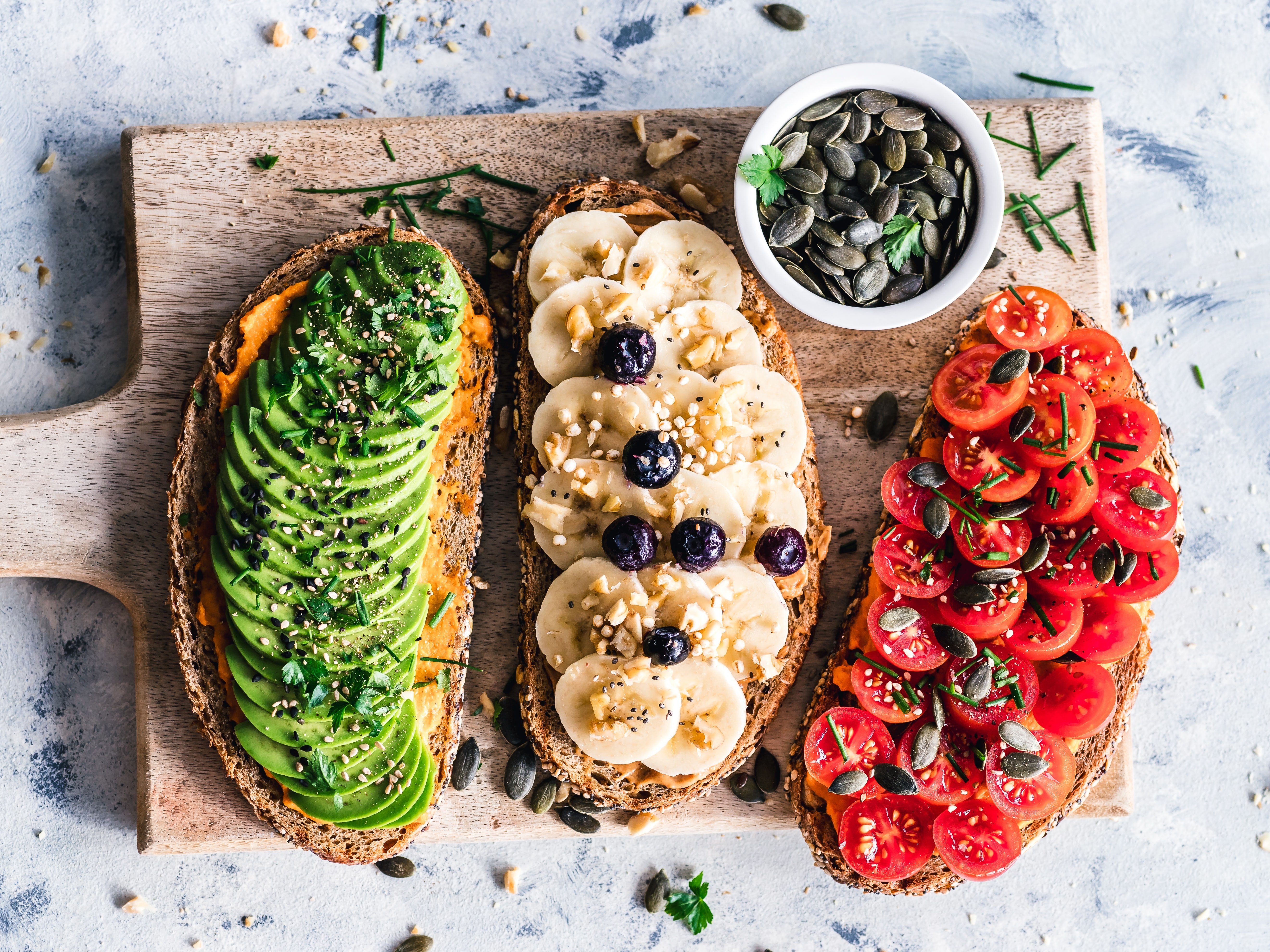 canada-food-vegan-vegetarian-bread-sandwich-tomato-avocado