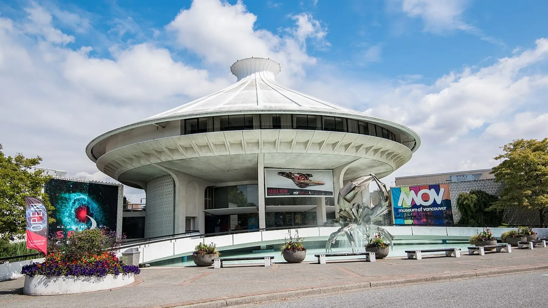 canada-museum-vancouver-architecture-building