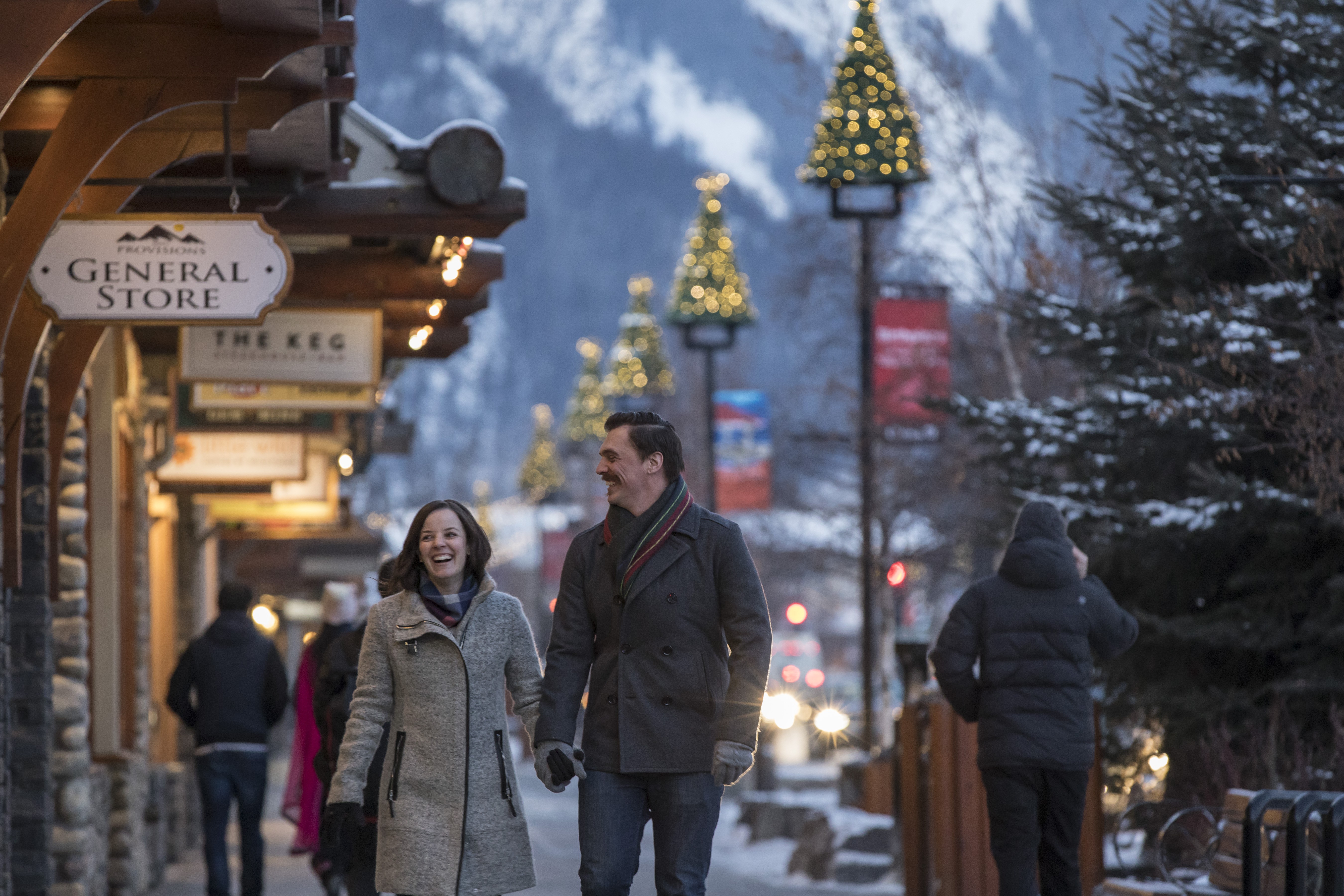 ca_christmas_couple banff ave_winter