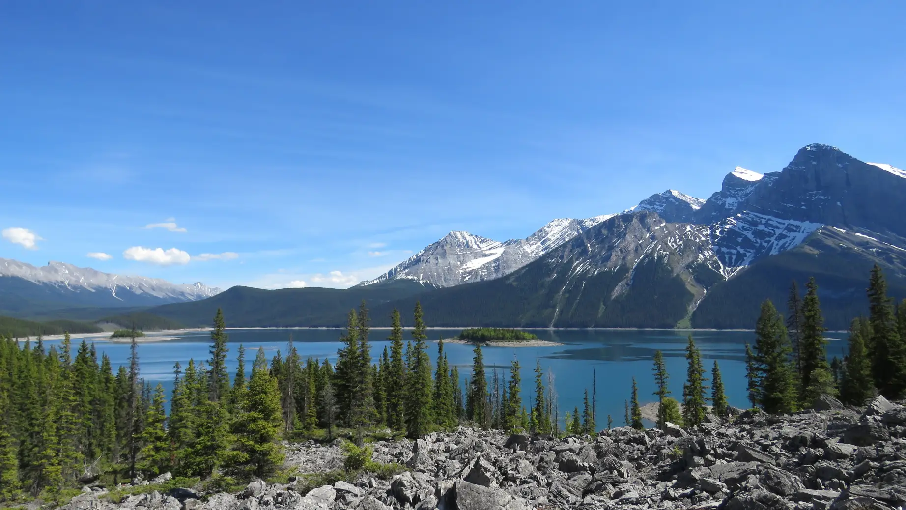 Pix upper kananaskis lake 1440134 Akiroq Brost alberta