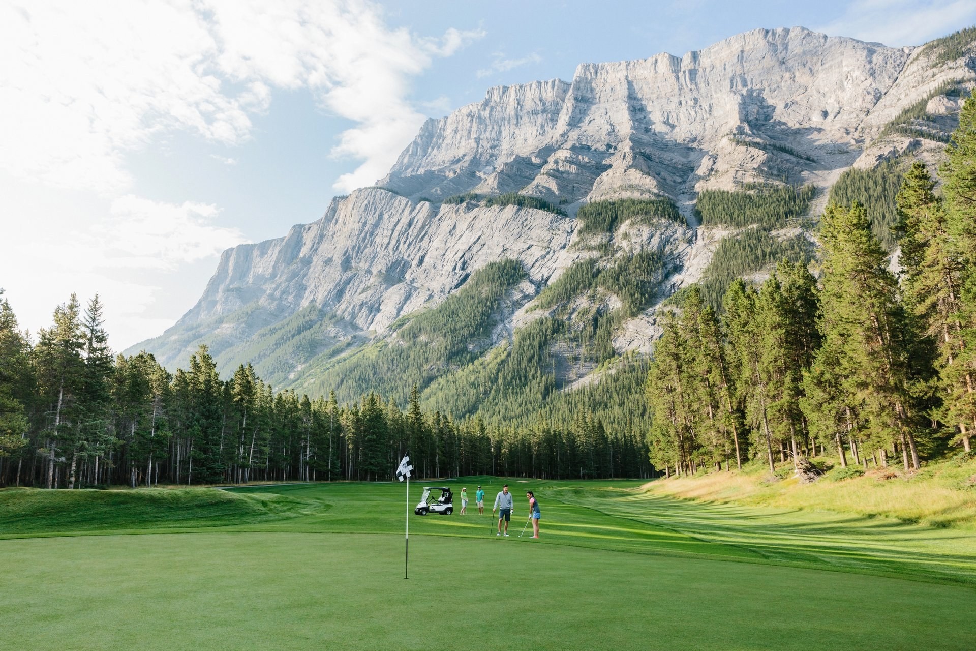 ca_couples_golf fairmont banff springs