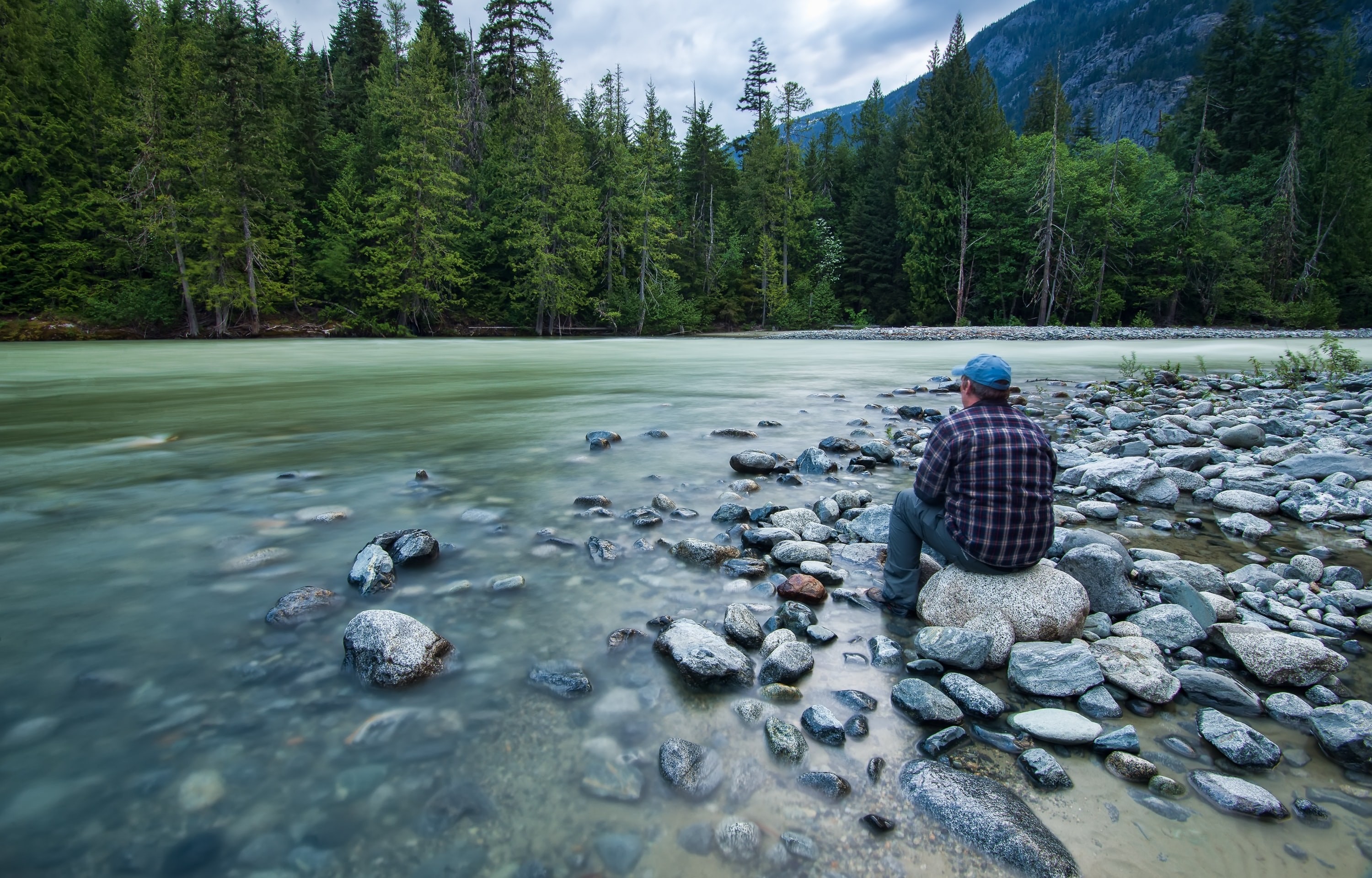 ca_couples_solo_pemberton_river