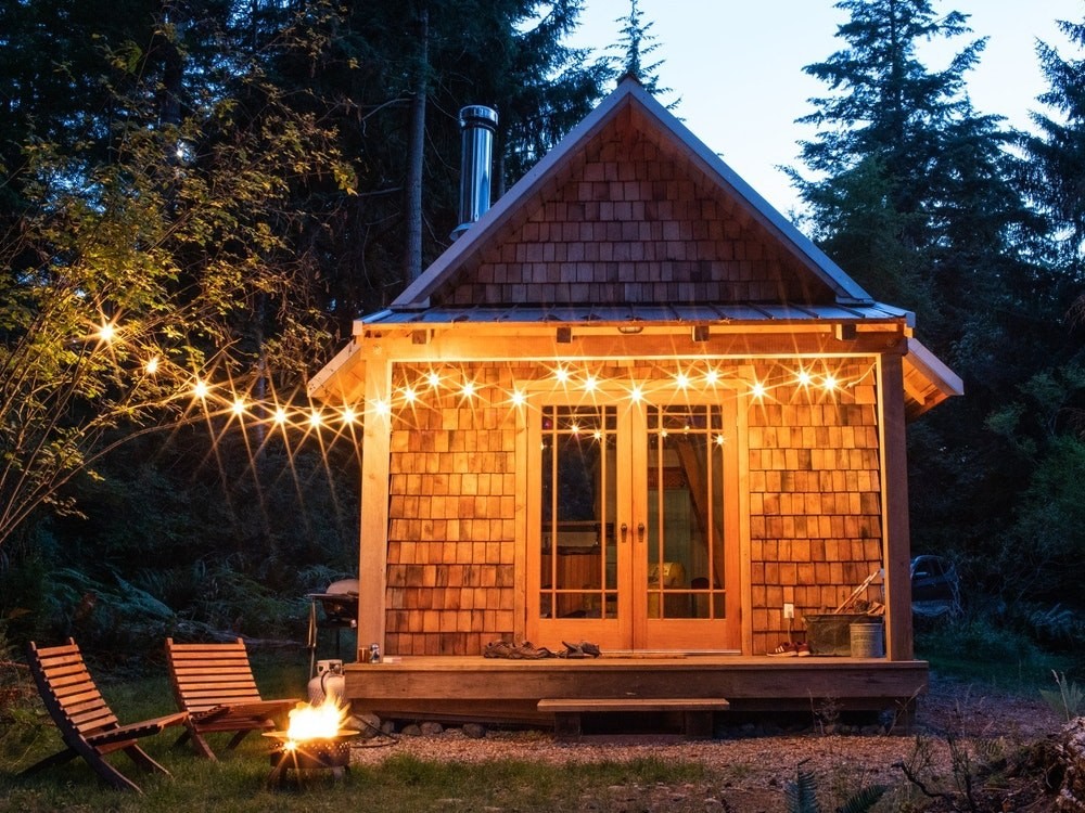British Columbia 2018 374 1