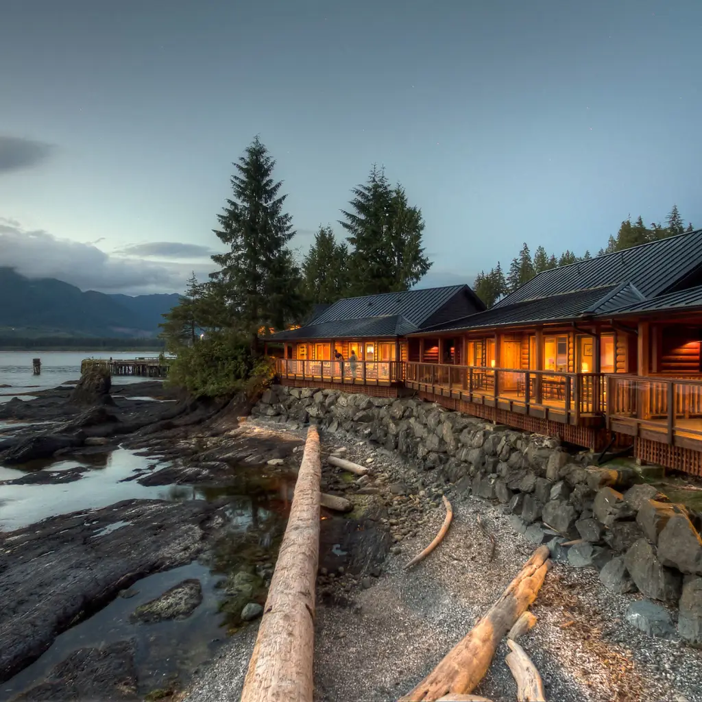 Kanada resort am Abend an Küste