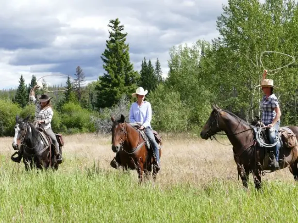Can chilcotin big creek 5594 Big Creek Lodge horse riding