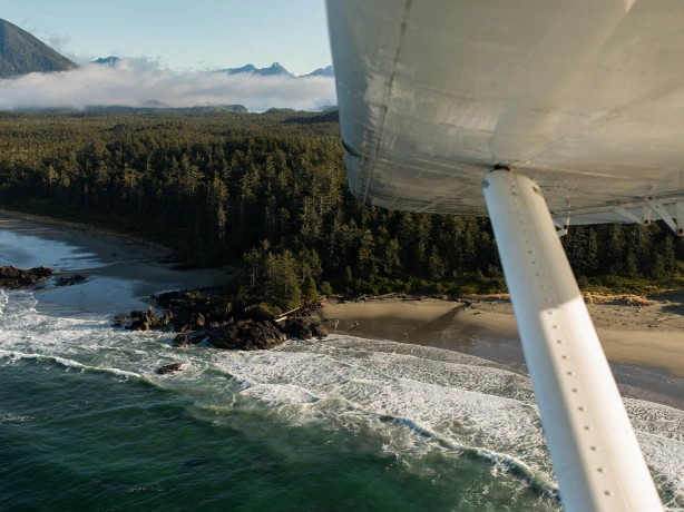 ca-tofino-fly from Tofino to hot springs