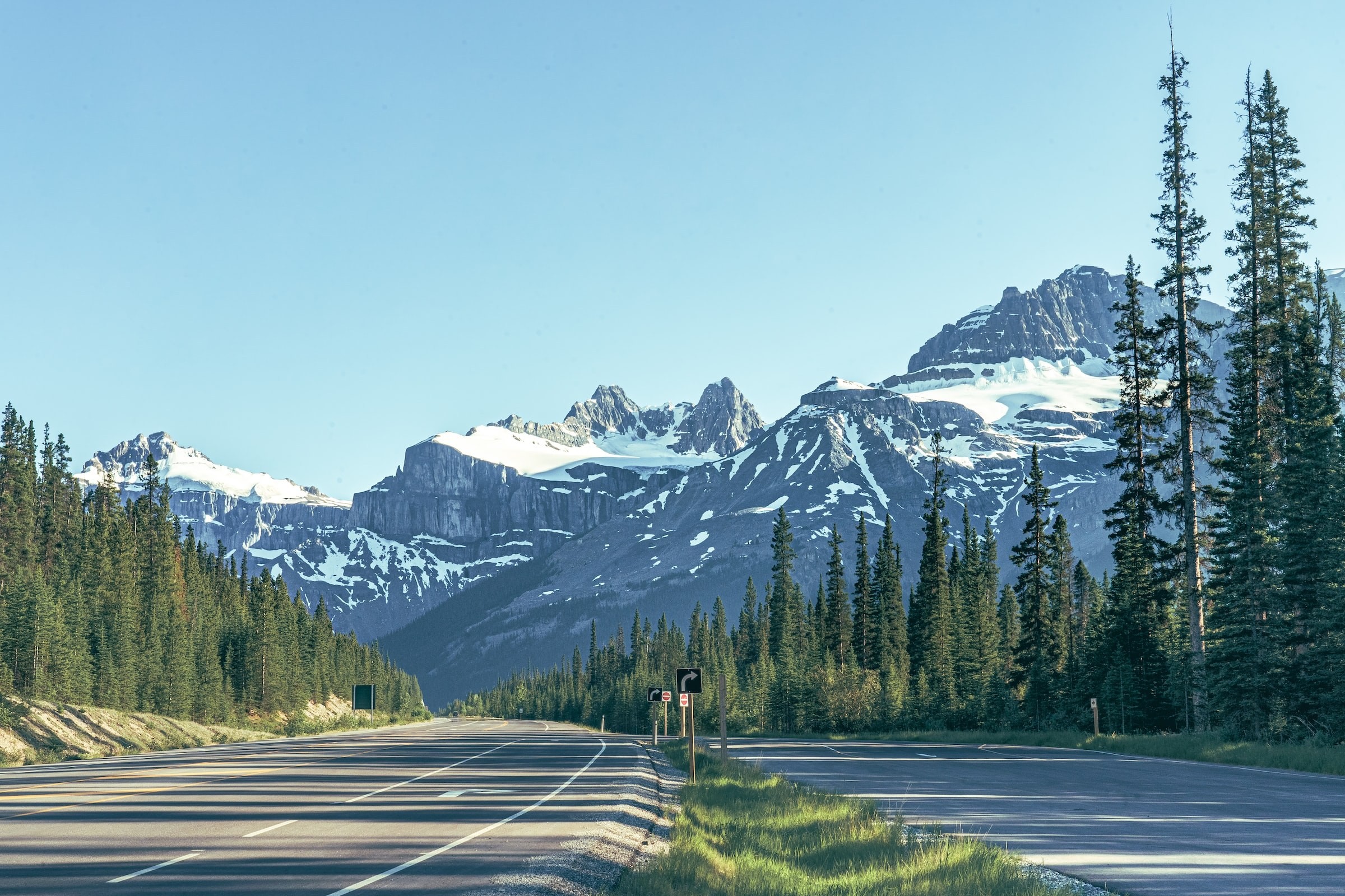 Canada Columbia Icefield mountain view