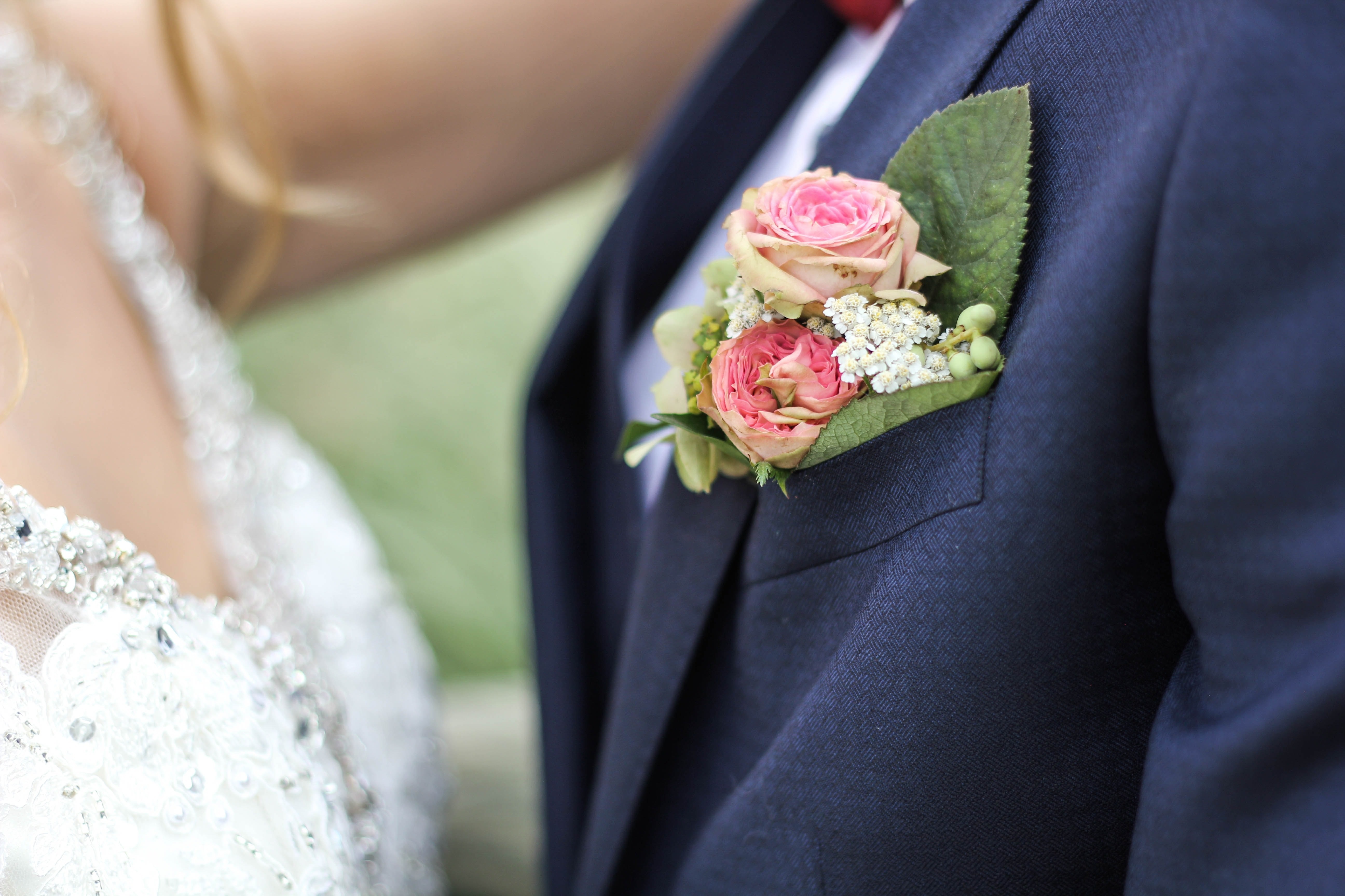 Us hawaii wedding bride groom unsplash