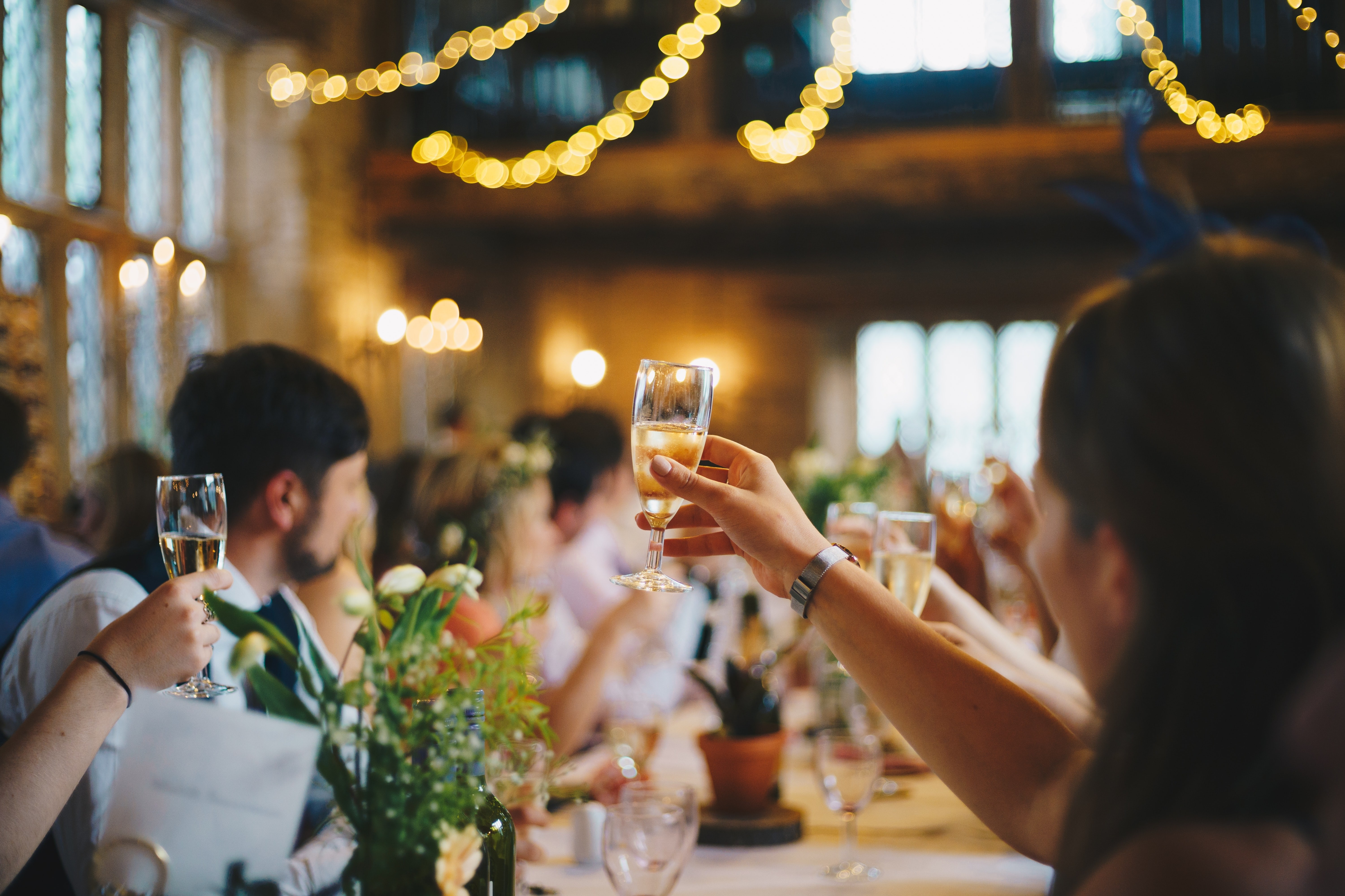 Us hawaii wedding party unsplash