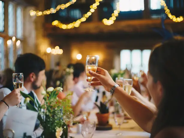 Us hawaii wedding party unsplash