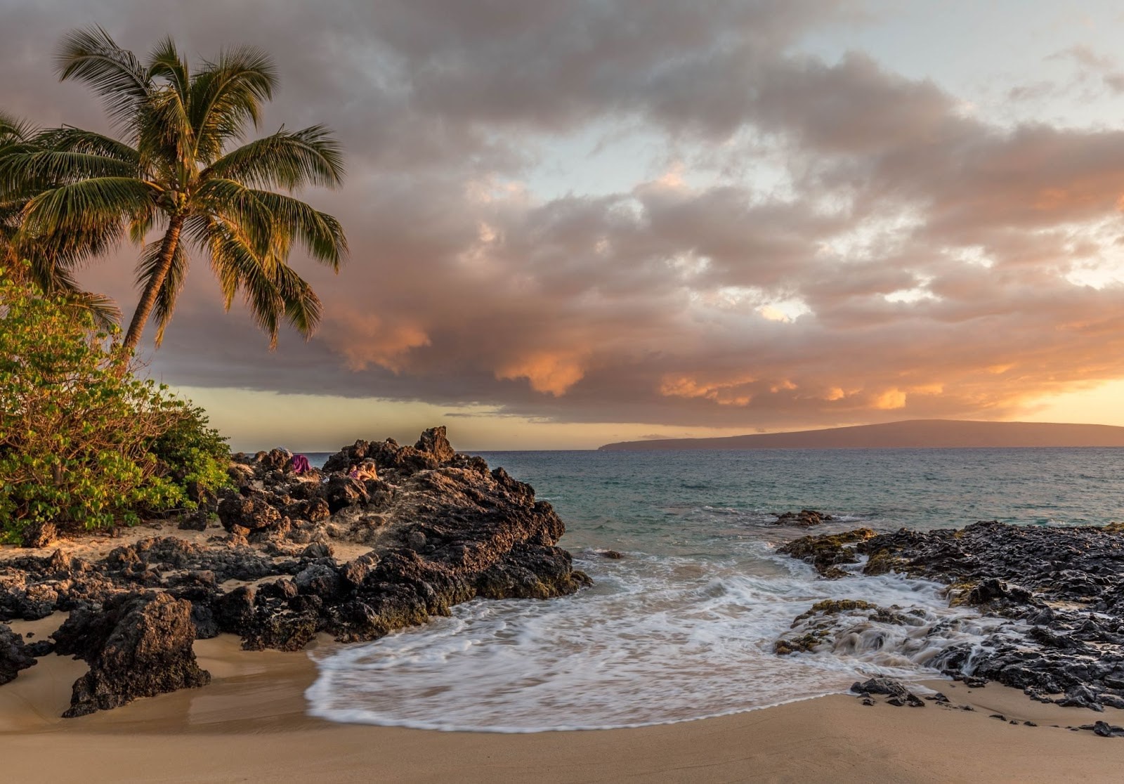 Us hawaii maui sunset beach unsplash
