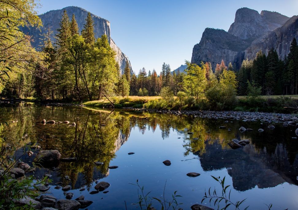 Yosemite lake