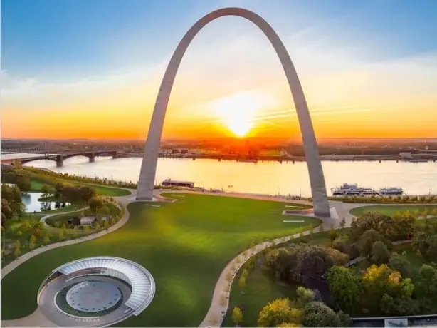 USA Missouri Gateway Arch Nationalpark Sonnenuntergang