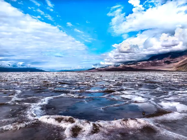 Salzwasserebenen im Death Valley