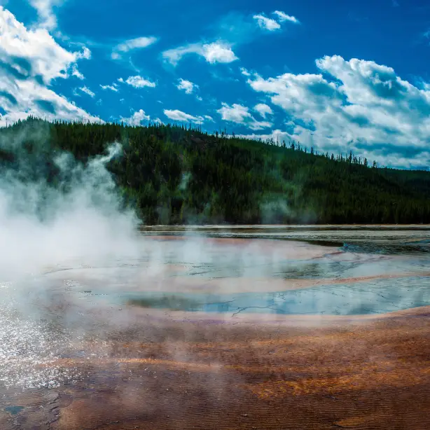 Rsz usa wyoming yellowstone np geyser