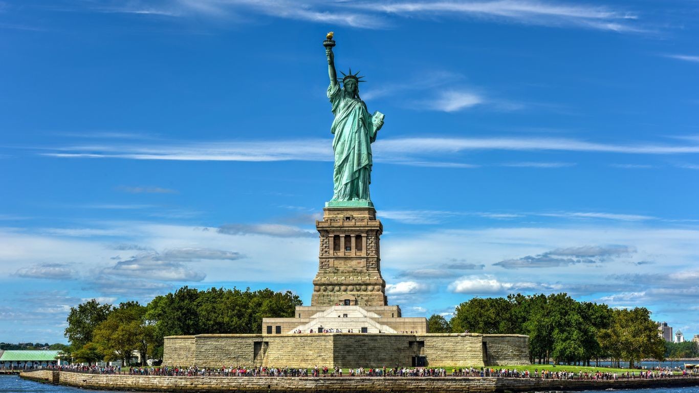 US New York City Statue of Liberty