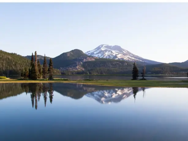 US Oregon Bend Sparks Lake