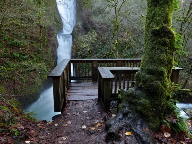 US Oregon Bridal Veil Falls