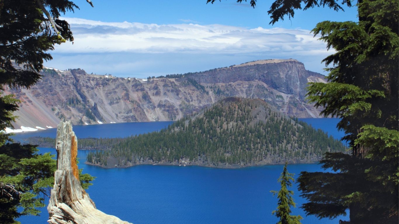US Oregon Crater Lake Wizard Island