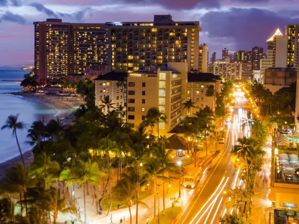US Honolulu Oahu Wakiki Beach Kalakaua Ave at night