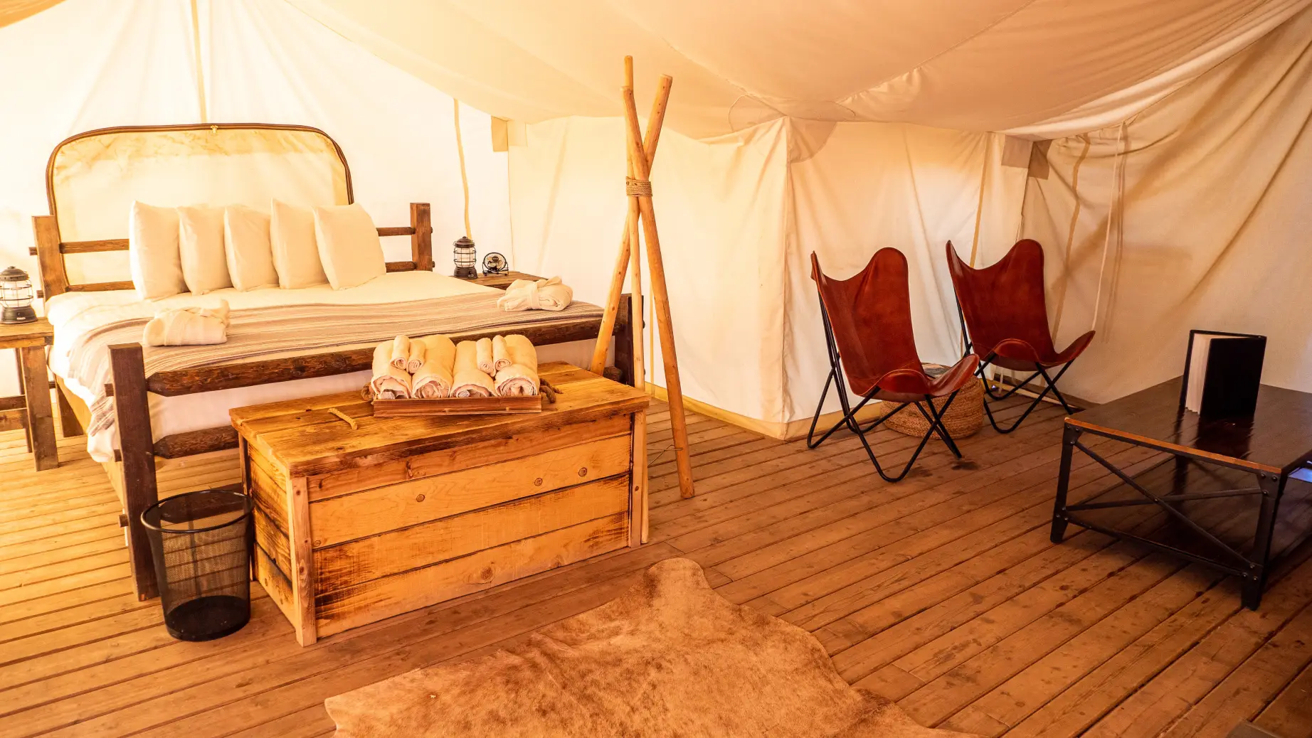 US Accommodation Luxury P1066004 Under Canvas Moab