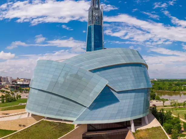 canada-museum-winnipeg-manitoba-human-rights-architecture-building-glass
