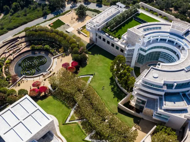 america-museum-garden-building