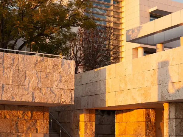 america-museum-california-building